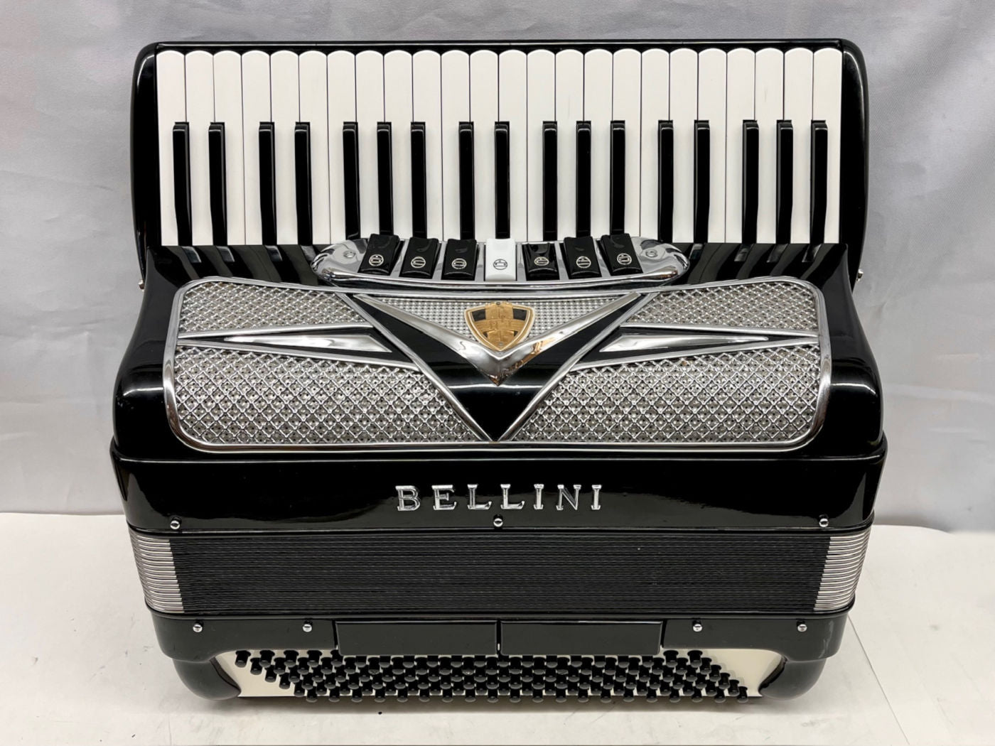 ItalyカステルフィダルドBellini アコーディオン41鍵盤120ベース Bellini Piano Accordion LMM 41 Key 120 Bass - Black – Accordions