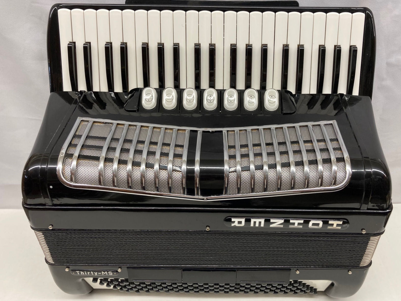 Hohner TwentyMS Piano Accordion LHM 41 Key 120 Bass Black