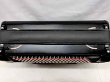 Load image into Gallery viewer, Elkavox Chromatic Button Accordion B System LMM 5 Row 120 Bass - Black
