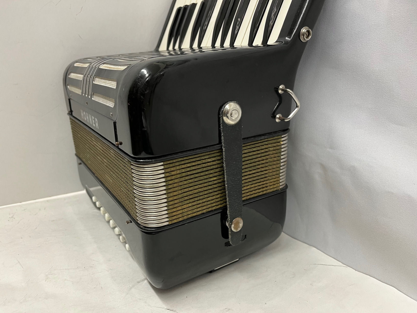 Hohner Piano Accordion 25 Key 12 Bass Black Accordions Canada