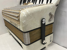 Load image into Gallery viewer, Hohner Arietta IM Piano Accordion MM 34 Keys 72 Bass - White
