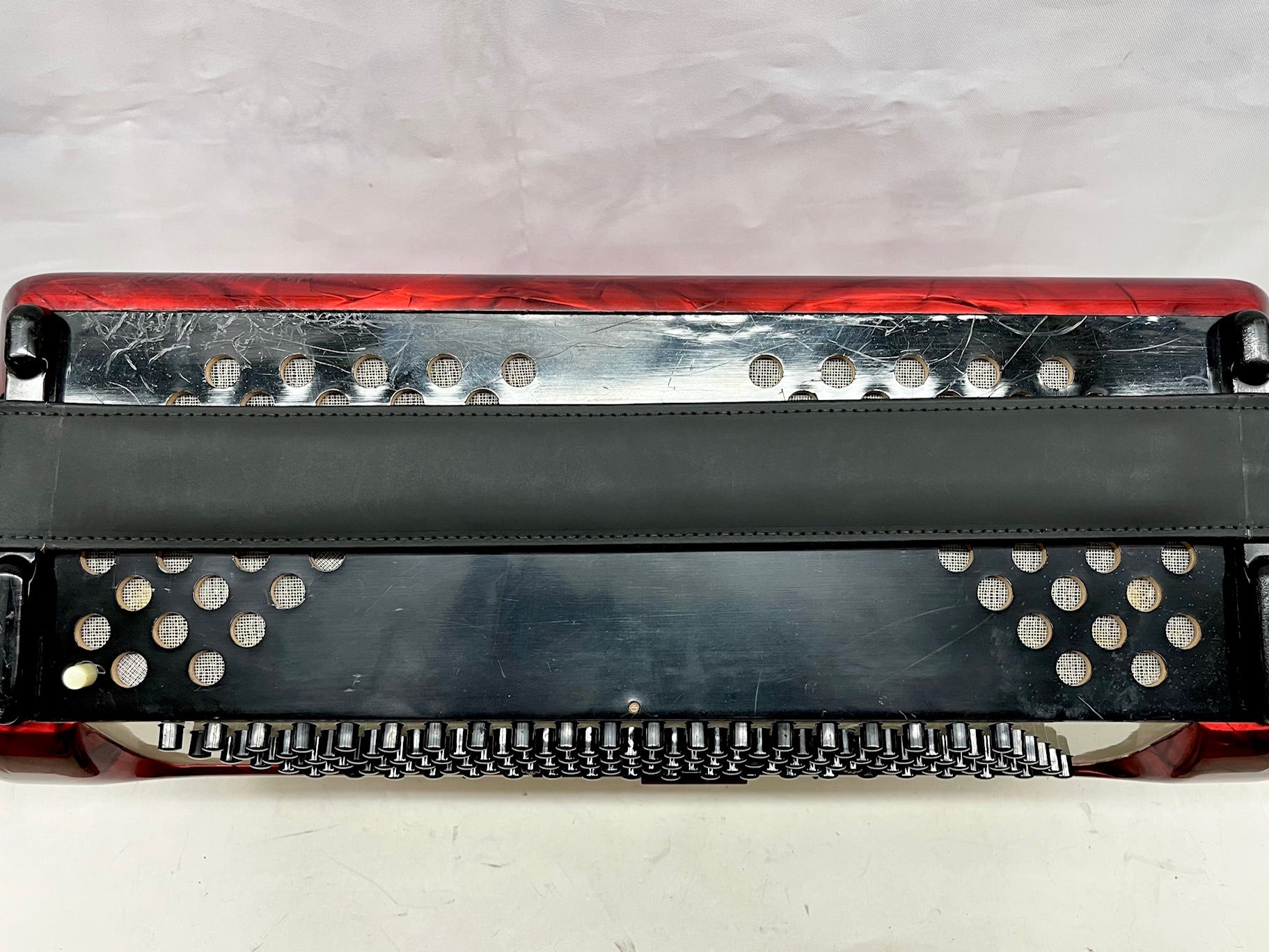 Hohner Arietta IVM Piano Accordion LMM 41 Key 120 Bass - Red