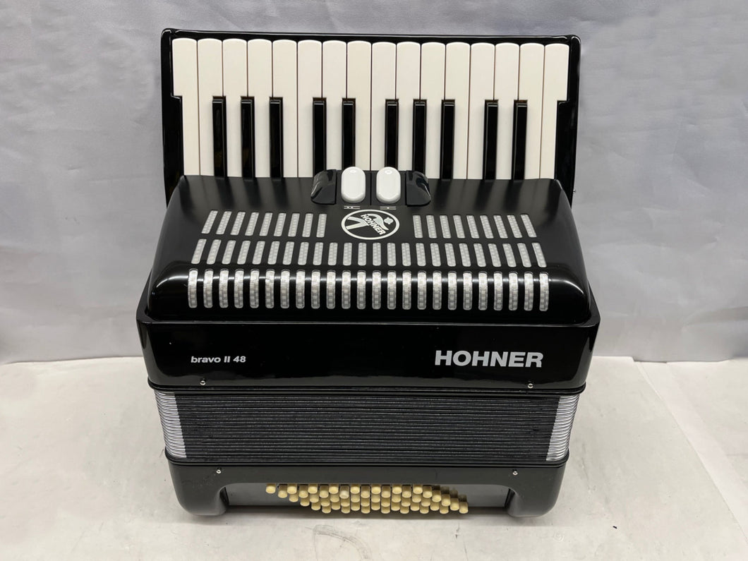 Hohner Bravo II 48 Piano Accordion MM 26 Key 48 Bass - Black (Used)