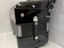 Load image into Gallery viewer, Hohner Bravo III 72 Piano Accordion LMM 34 Key 72 Bass - Black
