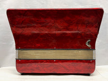 Load image into Gallery viewer, Hohner Verdi V Piano Accordion LMMM 41 Keys 120 Bass - Red
