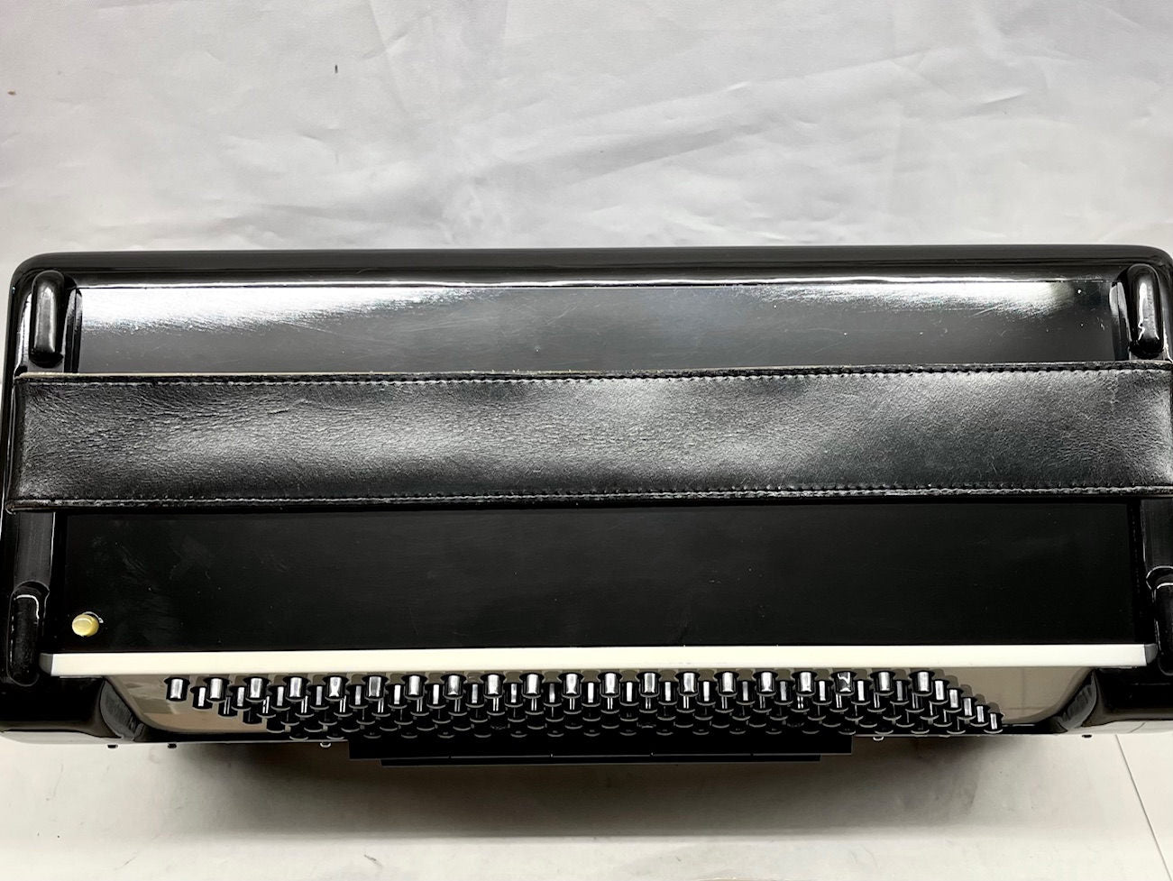 Hohner Verdi VN Piano Accordion LMMM 41 Keys 120 Bass - Black