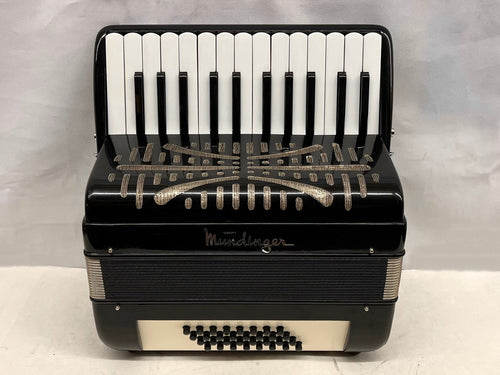 Mundinger Piano Accordion 25 Key 32 Bass - Black