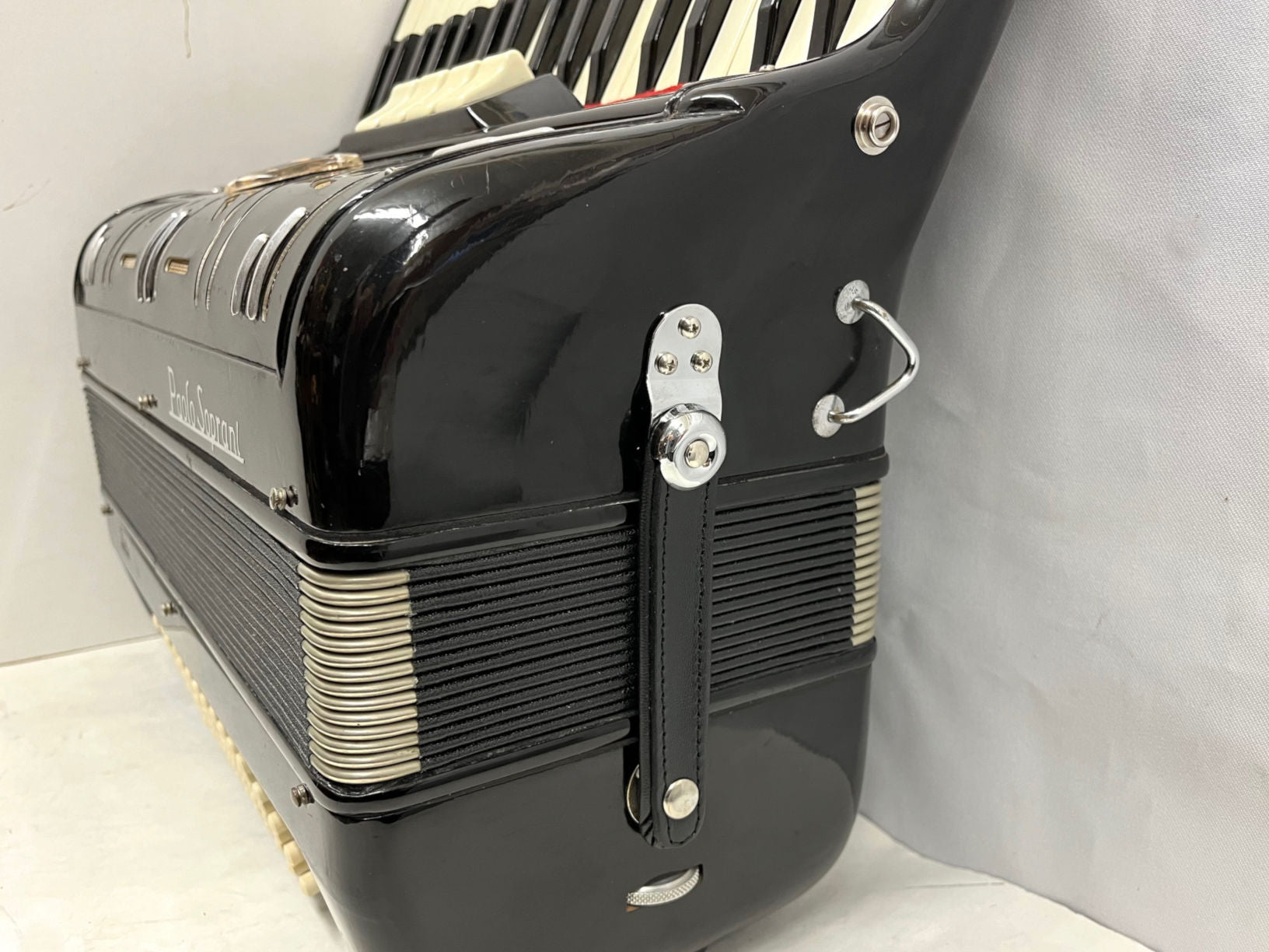 Paolo Soprani Italia Piano Accordion LMM 34 Keys 60 Bass