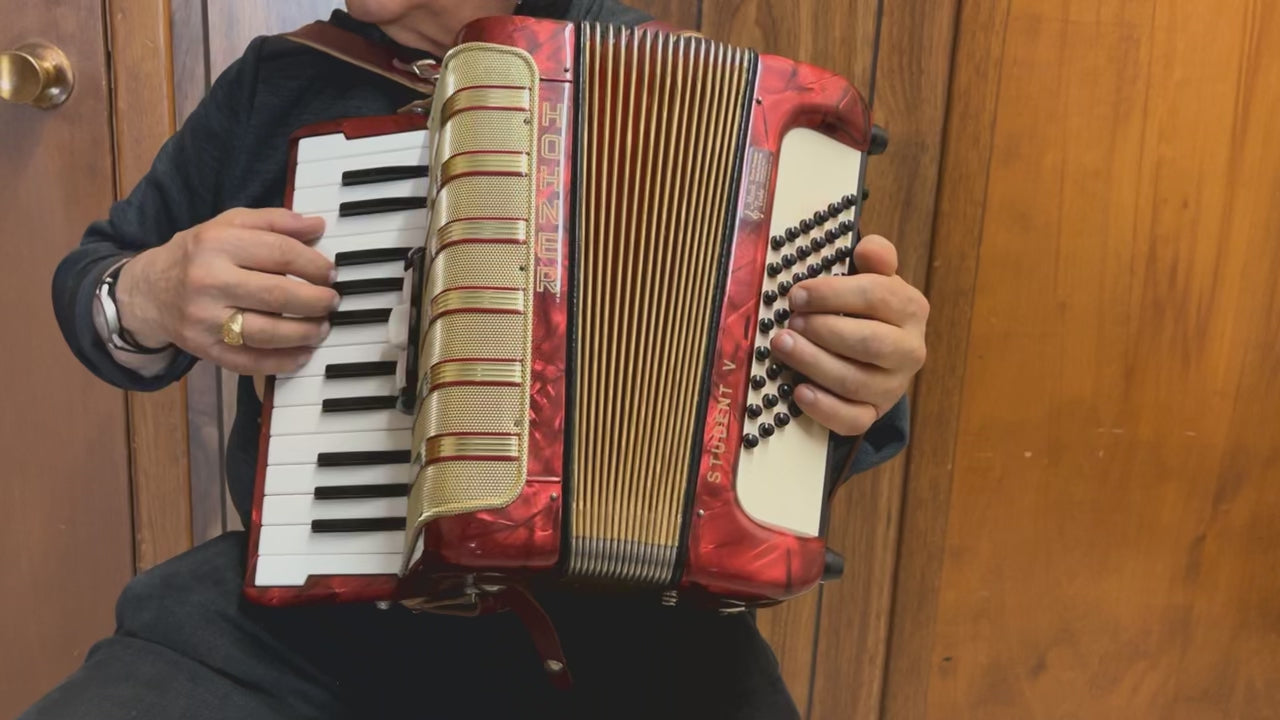 Hohner Concerto I Piano Accordion MM 26 Keys 48 Bass - Red